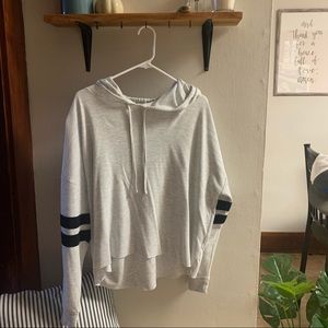 Women’s cropped long sleeve T shirt